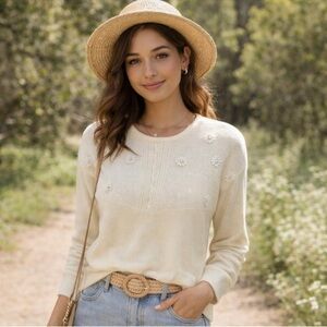 NWOT Cream Knit Sweater with Floral Details & with summer hat 👒